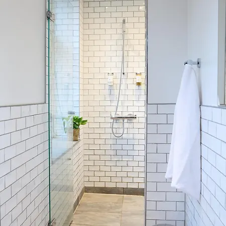 Ξενοδοχείο Annex 2*