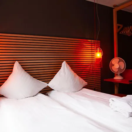 Hotel Annex 2*