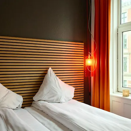 Annex Hotel 2*