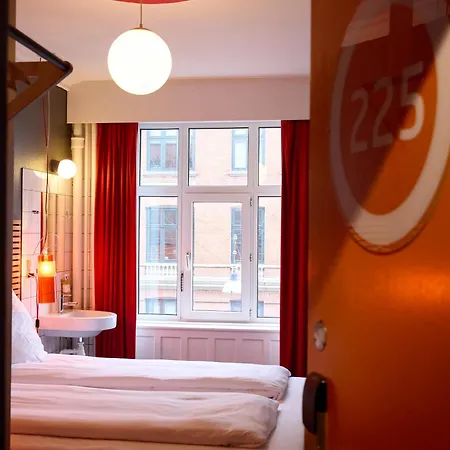 Hotell Annex 2*