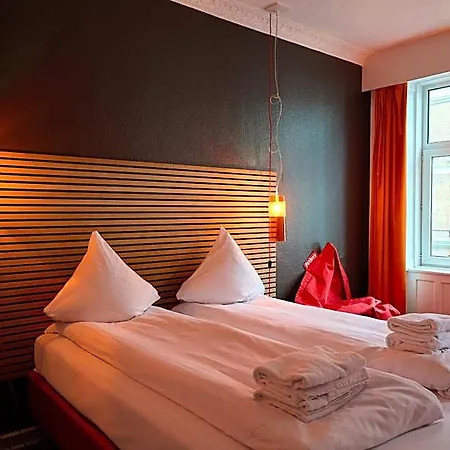 Hotel Annex 2*