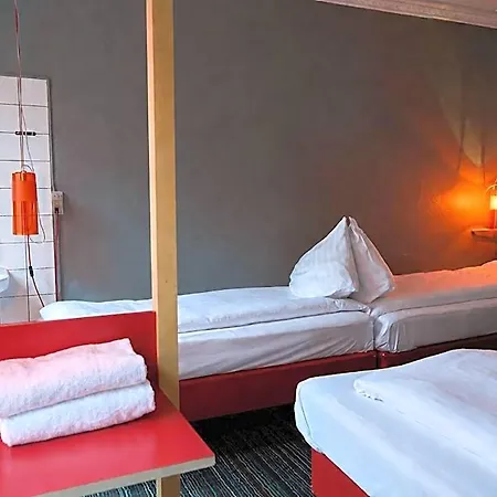 Hotel Annex 2*