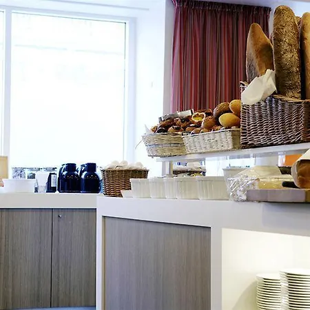 Annex Hotel 2*
